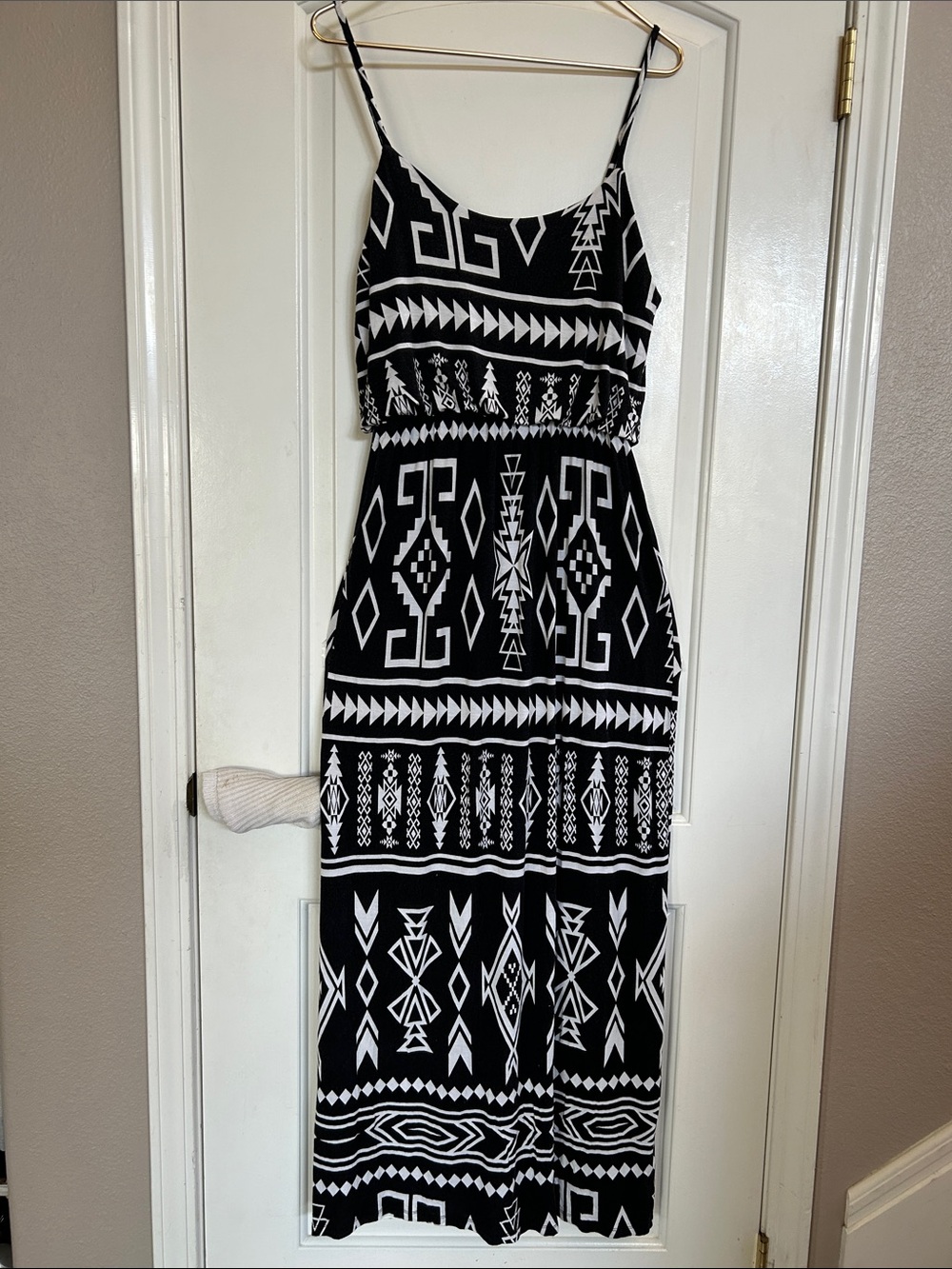 Love Tree Black & White Aztec Maxi Dress-Large (Tall)